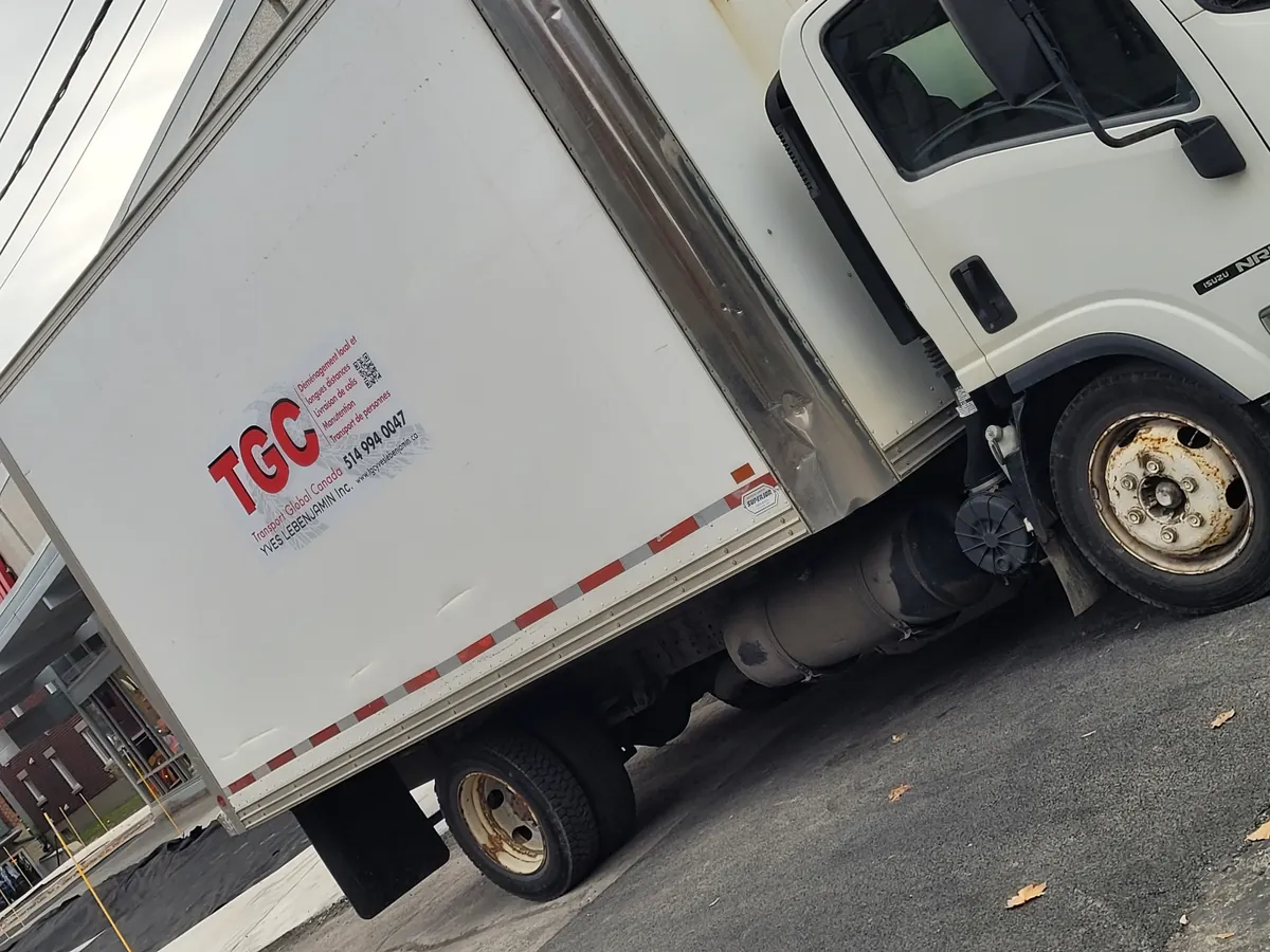 Camion de déménagement TGC